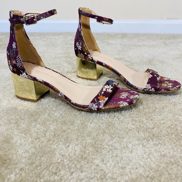 Cityclassified Shoes - CityClassified Floral Ankle Strap Sandals 7